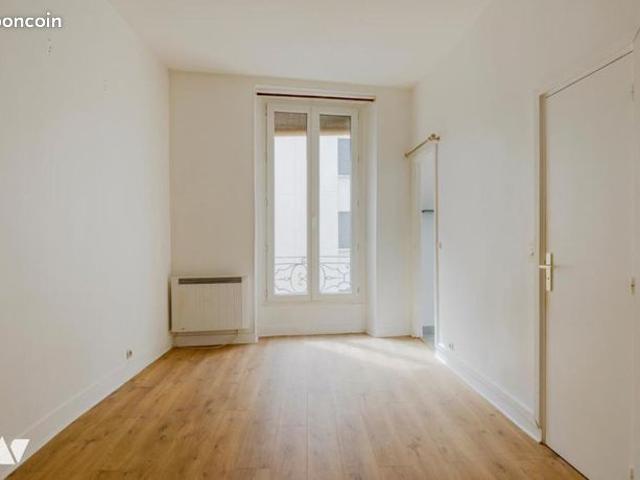 Studio 1 pièce 21 m²