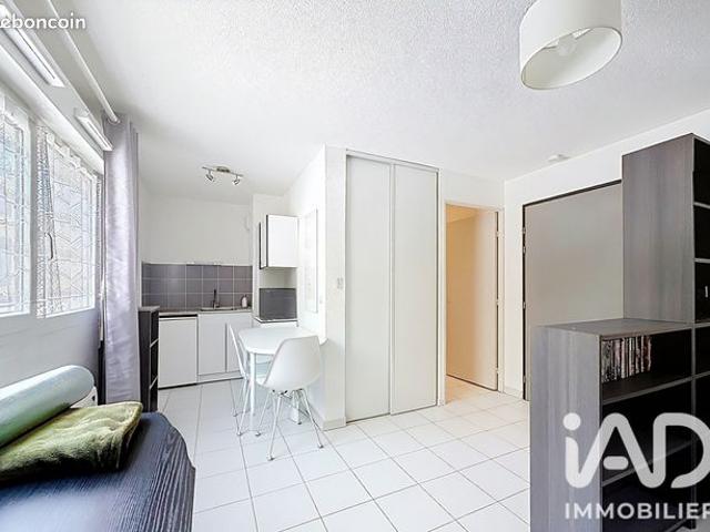 Studio 1 pièce 21 m²