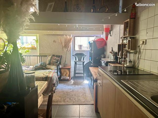 Studio 1 pièce 21 m²