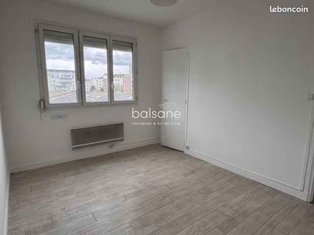 Studio 1 pièce 21 m²