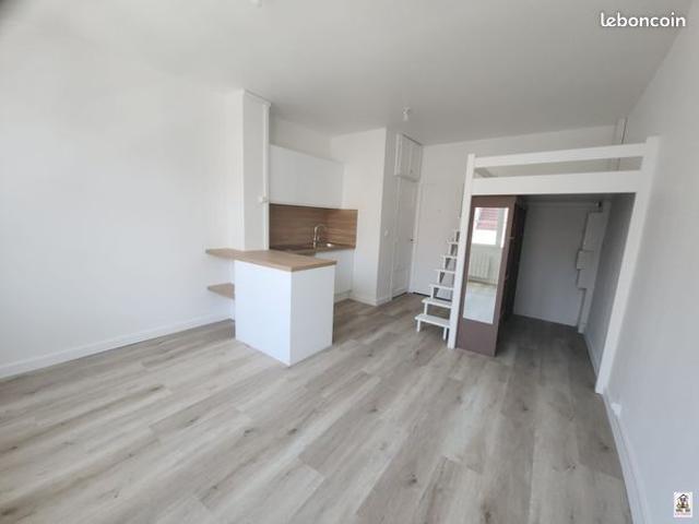 Studio 1 pièce 21 m²