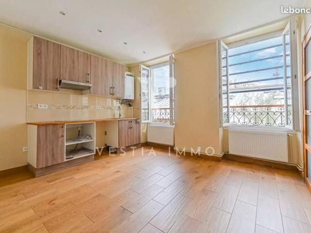 Studio 1 pièce 21 m²