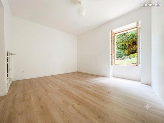 Studio 1 pièce 21 m²