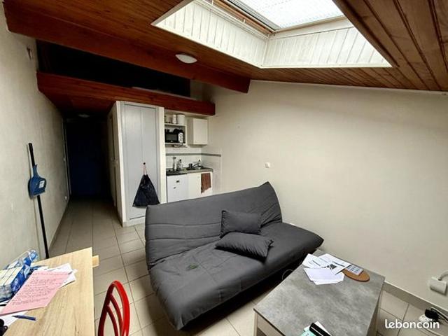 Studio 1 pièce 21 m²