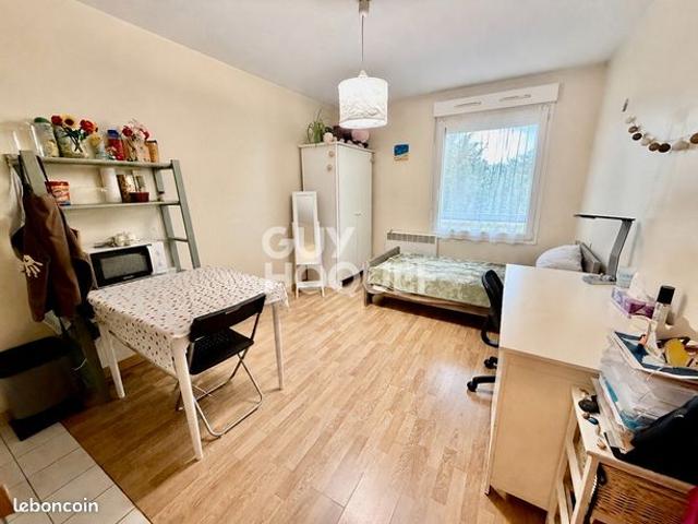 Studio 1 pièce 21 m²