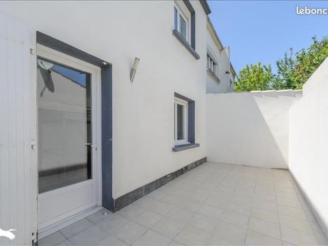 Studio 1 pièce 21 m²