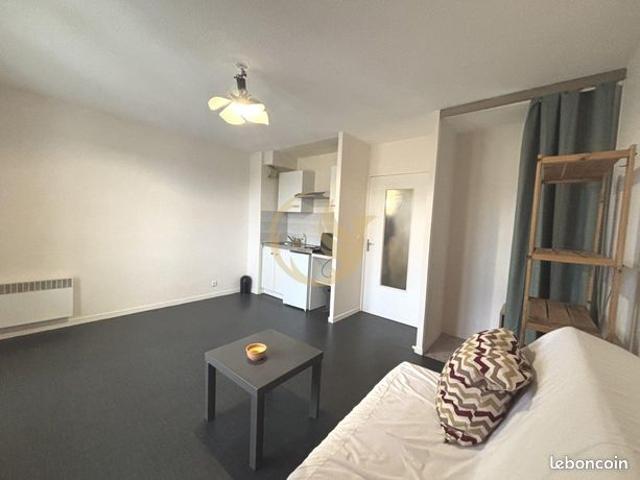 Studio 1 pièce 21 m²