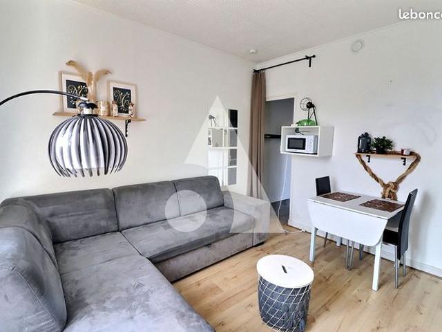 Studio 1 pièce 21 m²