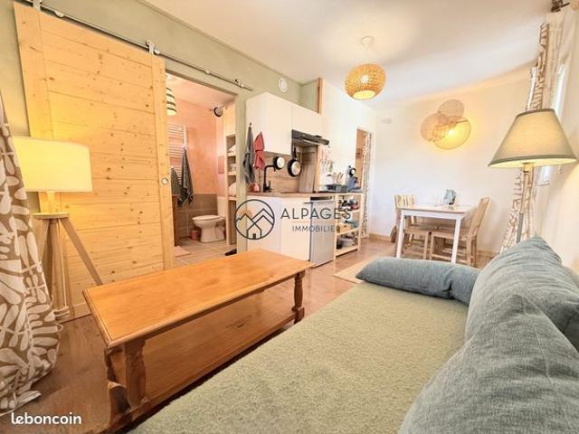 Studio 1 pièce 21 m²