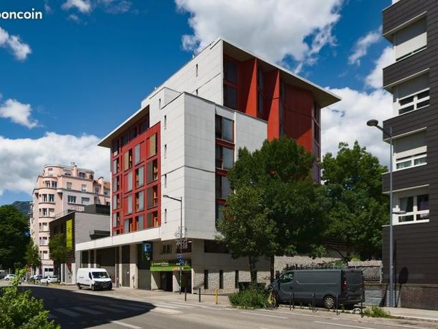 Studio 1 pièce 21 m²