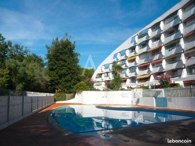 Studio 1 pièce 21 m²