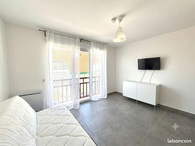 Studio 1 pièce 21 m²