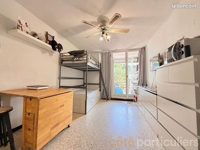 Studio 1 pièce 21 m²