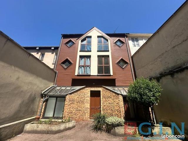 Studio 1 pièce 21 m²