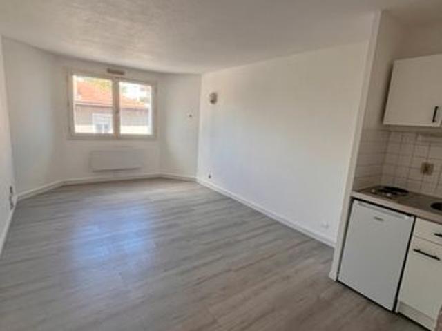 Studio 1 pièce 21 m²