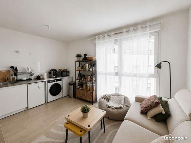 Studio 1 pièce 21 m²