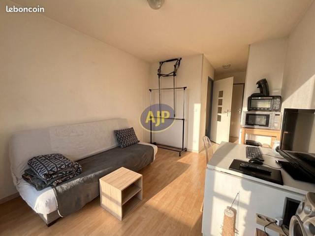 Studio 1 pièce 19 m²
