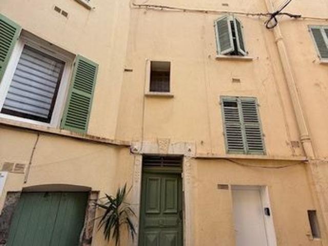 Studio 1 pièce 21 m²