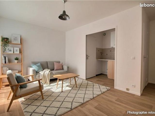 Studio 1 pièce 21 m²