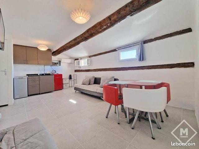 Studio 1 pièce 21 m²