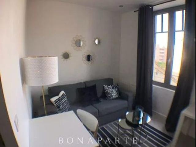 Studio 1 pièce 21 m²