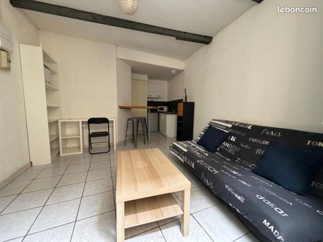 Studio 1 pièce 21 m²