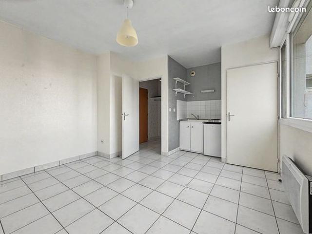 Studio 1 pièce 21 m²