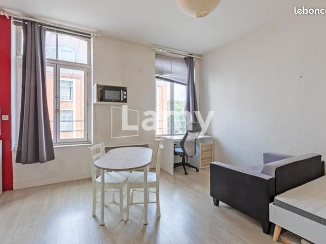 Studio 1 pièce 21 m²