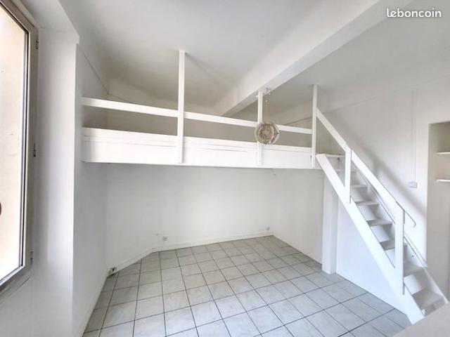 Studio 1 pièce 21 m²