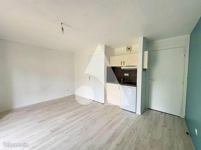 Studio 1 pièce 21 m²