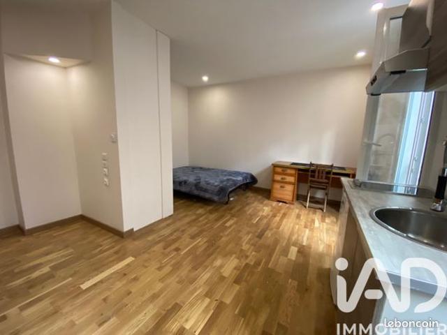 Studio 1 pièce 21 m²