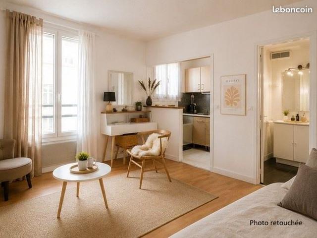Studio 1 pièce 21 m²