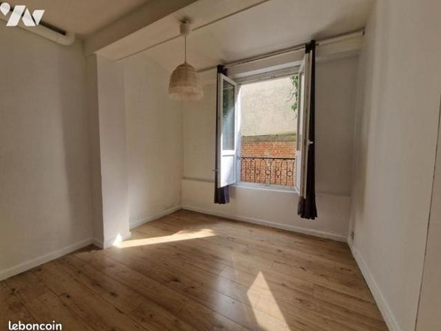 Studio 1 pièce 21 m²