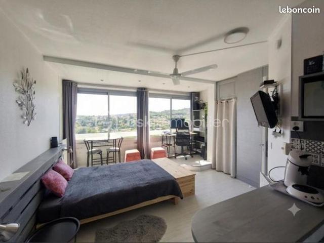Studio 1 pièce 22 m²