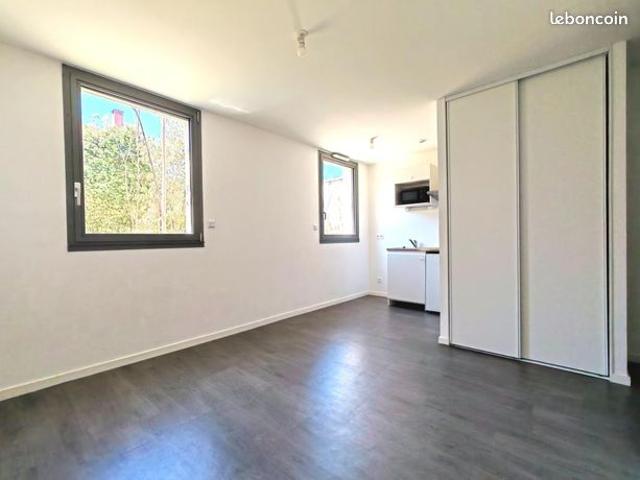Studio 1 pièce 22 m²