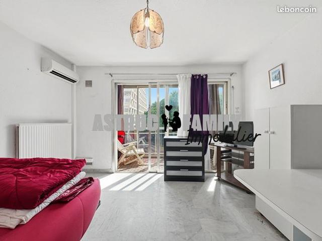 Studio 1 pièce 22 m²