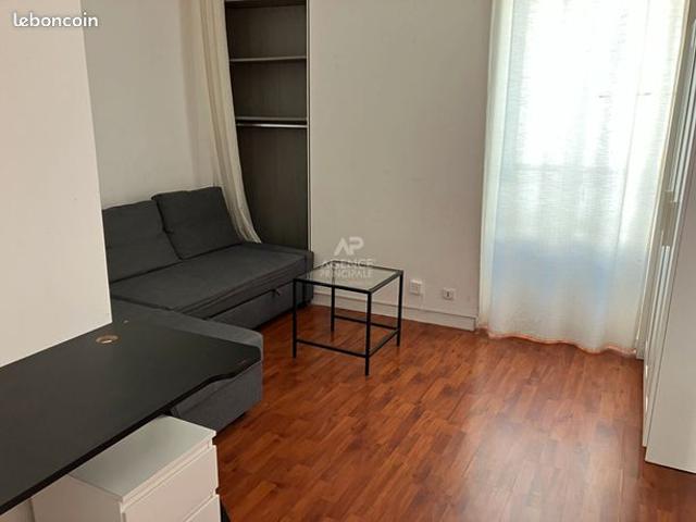 Studio 1 pièce 22 m²