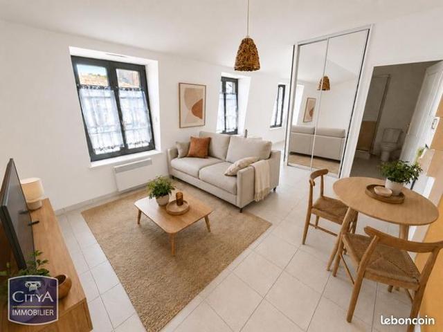 Studio 1 pièce 22 m²