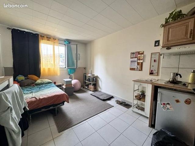 Studio 1 pièce 22 m²