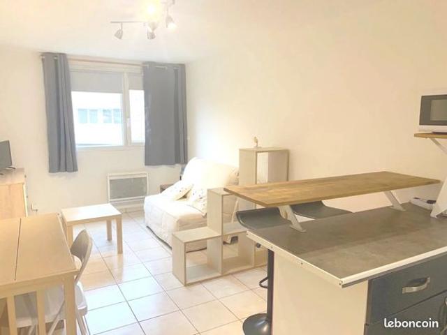 Studio 1 pièce 22 m²