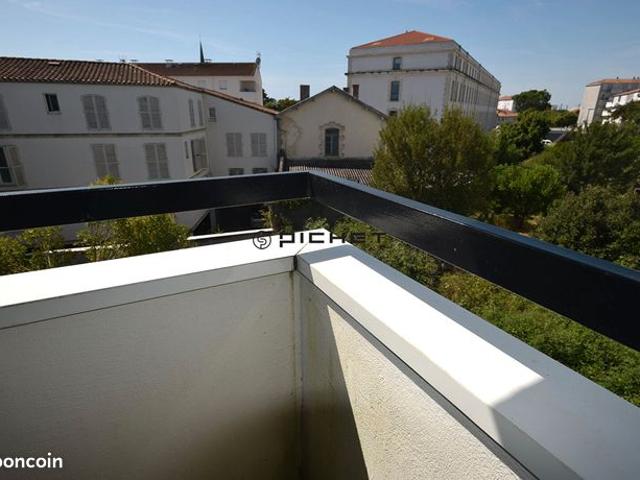 Studio 1 pièce 22 m²