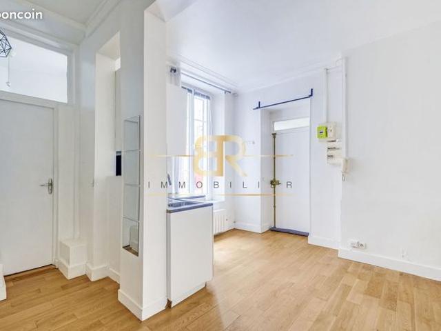 Studio 1 pièce 22 m²