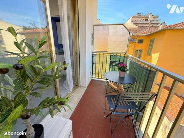 Studio 1 pièce 22 m²