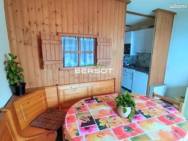 Studio 1 pièce 22 m²