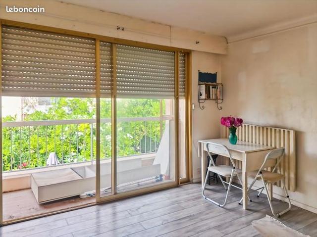 Studio 1 pièce 22 m²