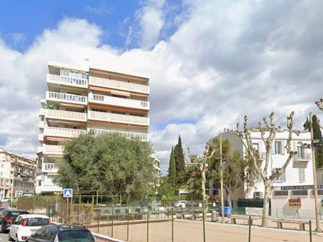 Studio 1 pièce 22 m²