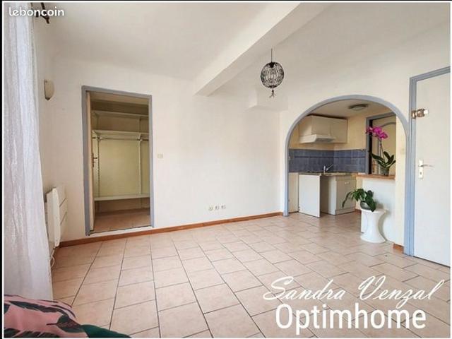 Studio 1 pièce 22 m²