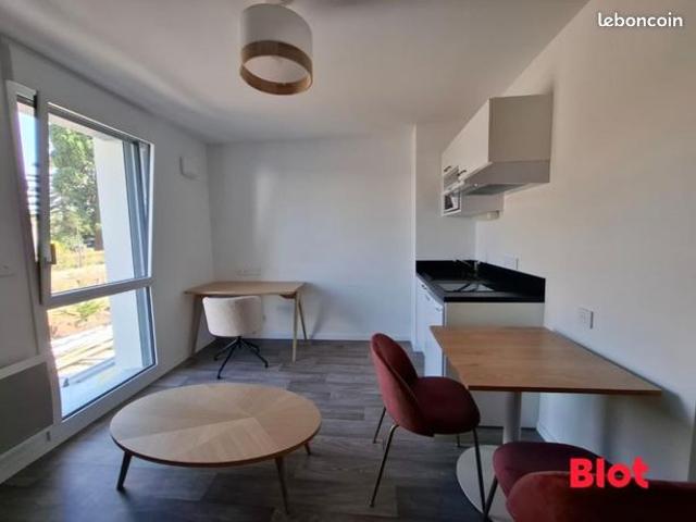 Studio 1 pièce 22 m²