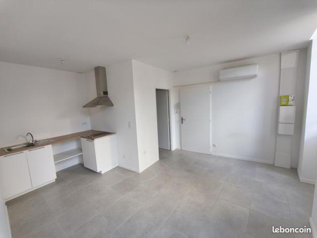 Studio 1 pièce 22 m²
