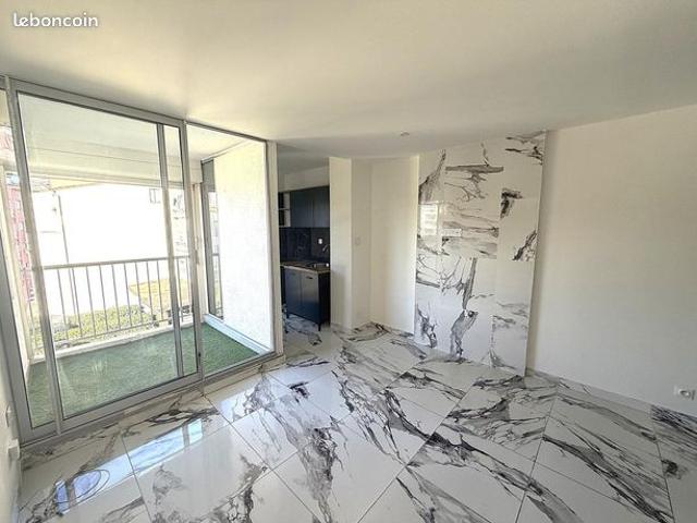 Studio 1 pièce 22 m²